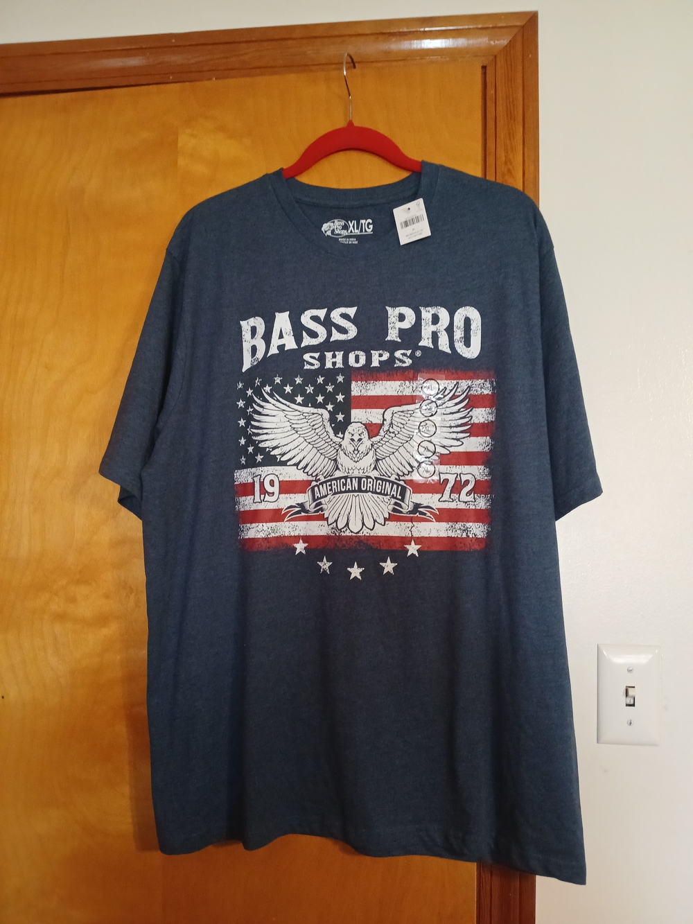 Bass Men's Blue Graphic American Eagle Tee